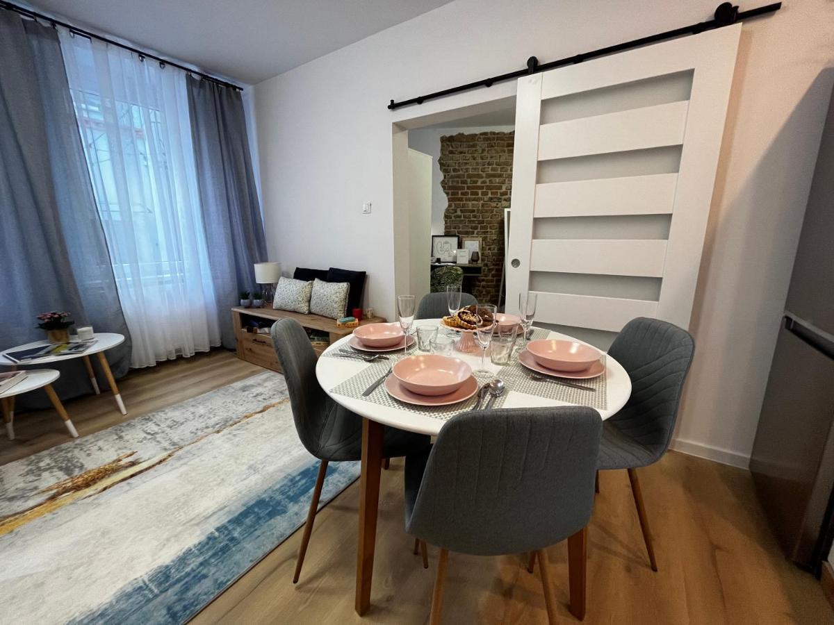 Comfortable Apartment For 1-4 Guests Chorzów Exterior foto