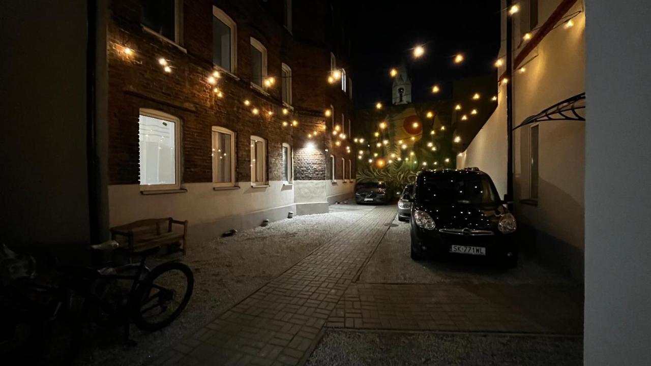 Comfortable Apartment For 1-4 Guests Chorzów Exterior foto