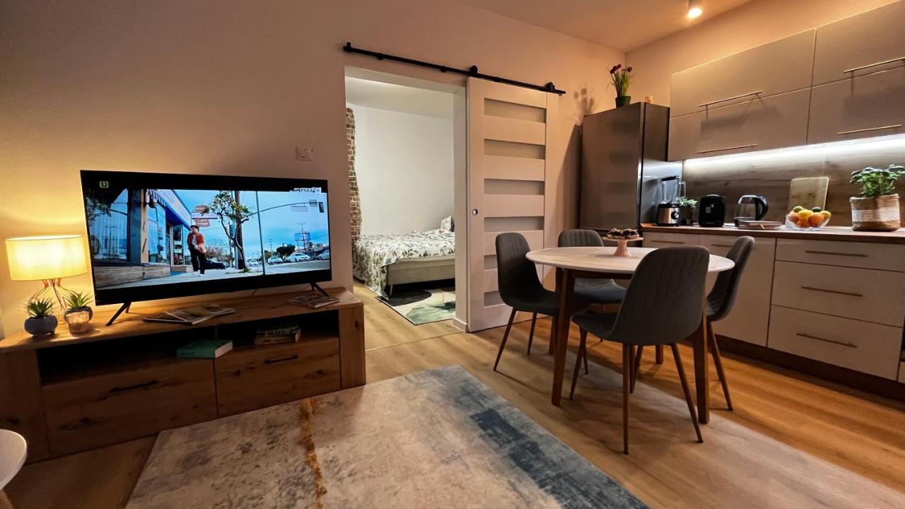 Comfortable Apartment For 1-4 Guests Chorzów Exterior foto