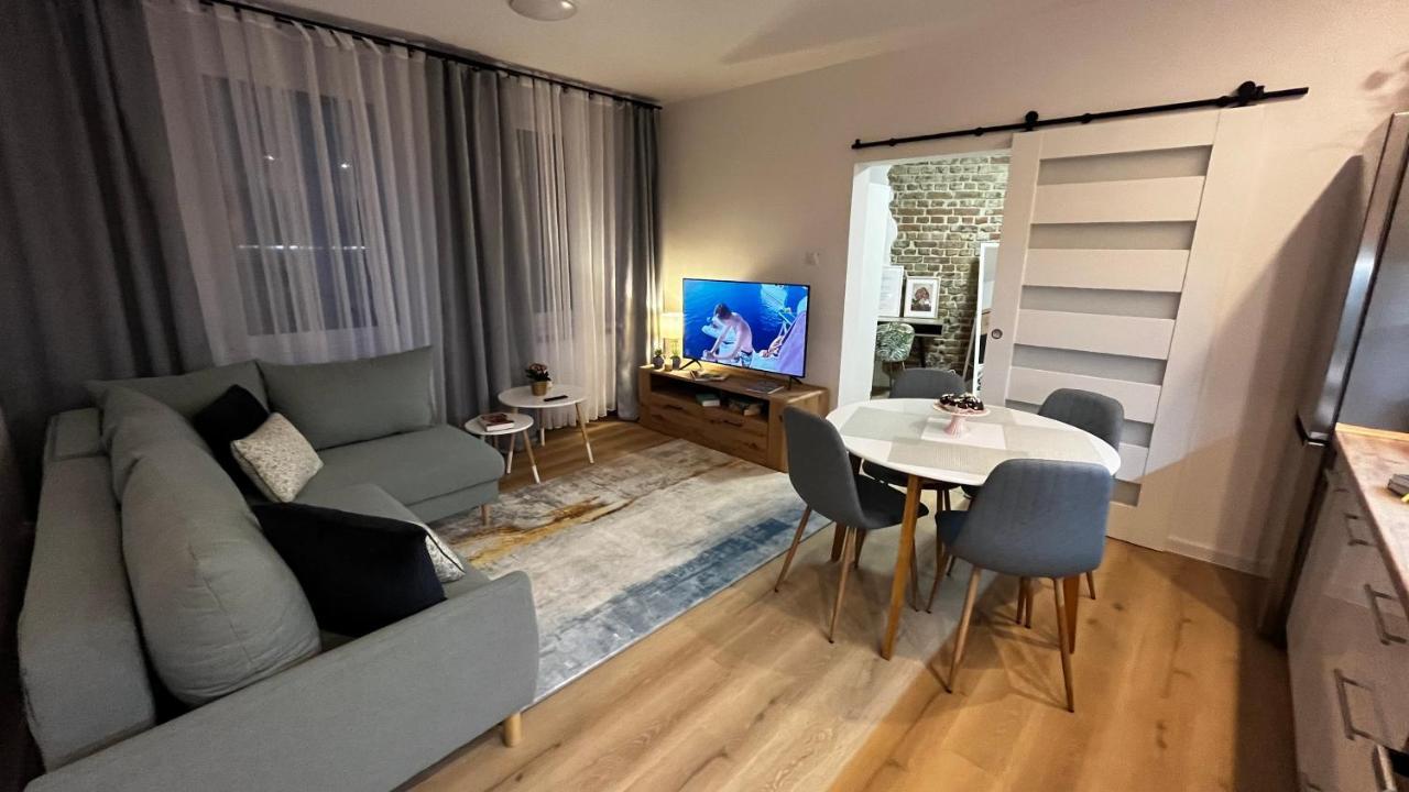 Comfortable Apartment For 1-4 Guests Chorzów Exterior foto